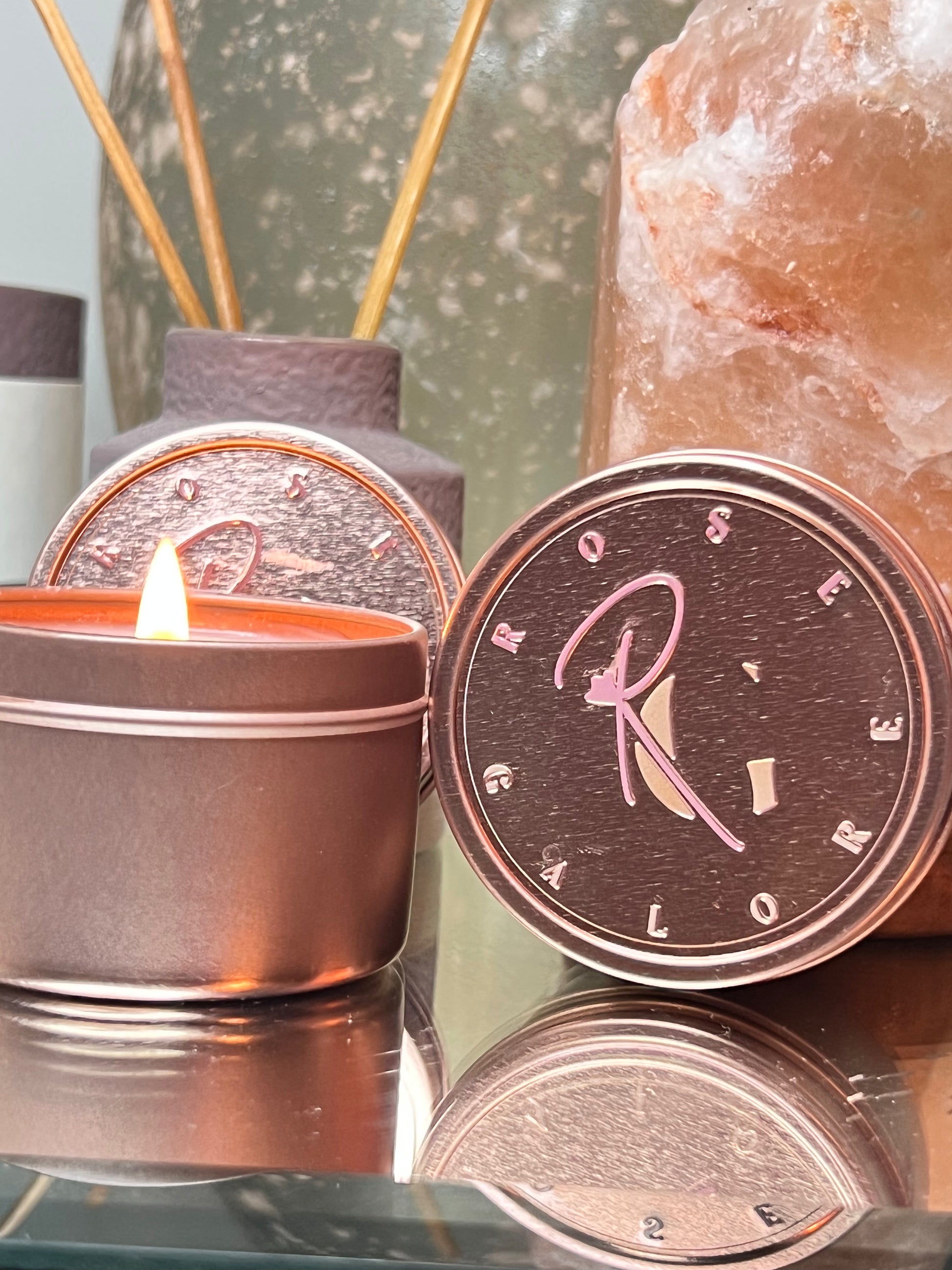 Galore beauty brand 4oz candle - mahogany teakwood candle 